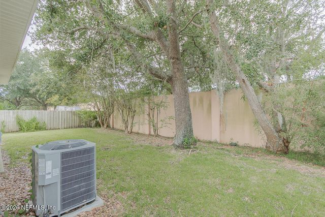 684 SID Drive, Jacksonville, FL 32218