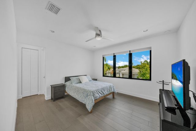 8804 Skyward Street, Boca Raton, FL 33496