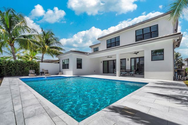 8804 Skyward Street, Boca Raton, FL 33496