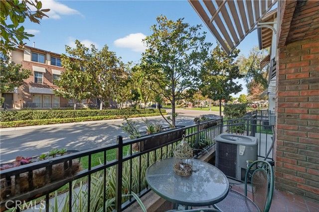 374 Aviator, Tustin, CA 92782