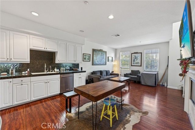 374 Aviator, Tustin, CA 92782