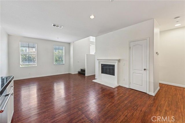 374 Aviator, Tustin, CA 92782