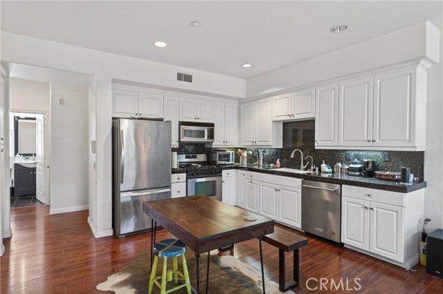 374 Aviator, Tustin, CA 92782