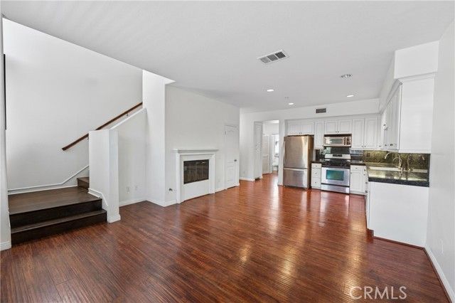 374 Aviator, Tustin, CA 92782