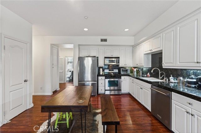 374 Aviator, Tustin, CA 92782