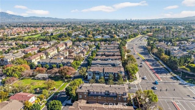 374 Aviator, Tustin, CA 92782