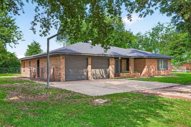 9219 Kostelnik Street, Needville, TX 77461