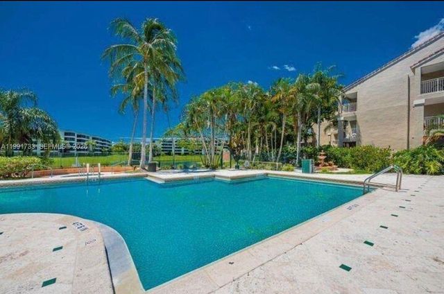 1780 Palm Cove 6-202, Delray Beach, FL 33445