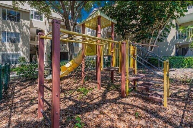 1780 Palm Cove 6-202, Delray Beach, FL 33445