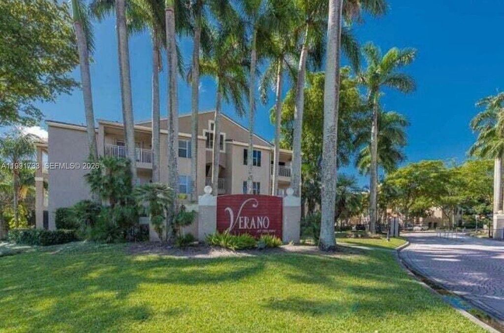 1780 Palm Cove 6-202, Delray Beach, FL 33445