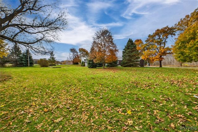 13676 Bloomingdale Road, Newstead, NY 14001