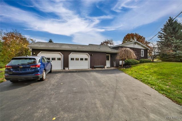 13676 Bloomingdale Road, Newstead, NY 14001