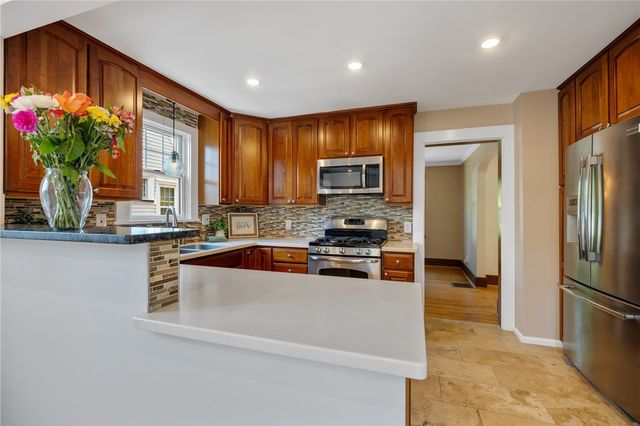 180 Yarmouth Road, Rochester, NY 14610