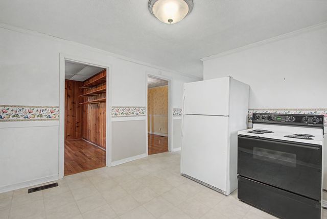 704 Fleming St, Columbia, TN 38401