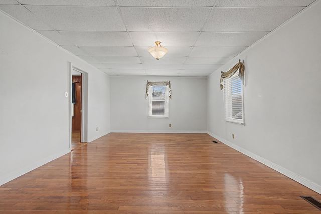 704 Fleming St, Columbia, TN 38401