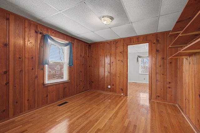 704 Fleming St, Columbia, TN 38401