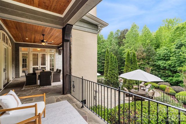 9105 Island Point Road, Charlotte, NC 28278