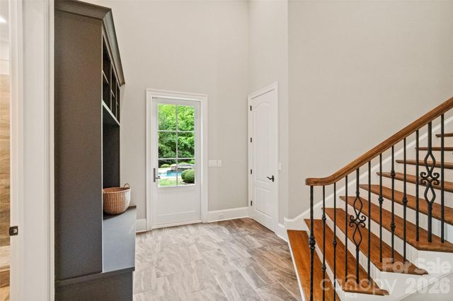 9105 Island Point Road, Charlotte, NC 28278