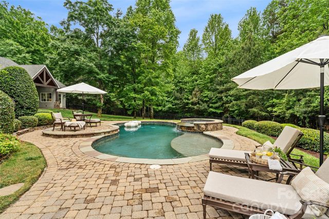 9105 Island Point Road, Charlotte, NC 28278
