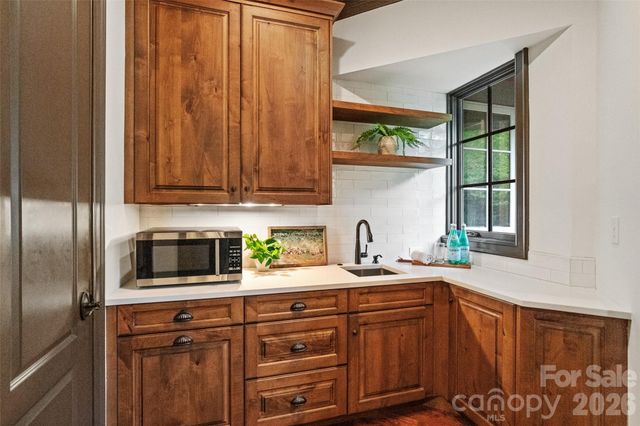 9105 Island Point Road, Charlotte, NC 28278