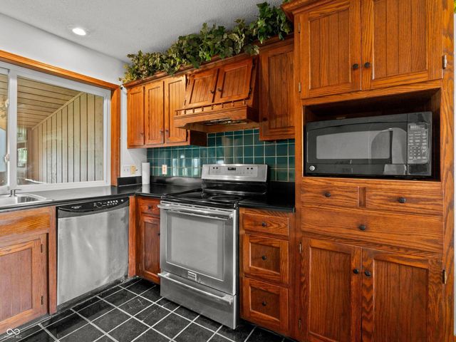 4110 W Squire Court, Muncie, IN 47304