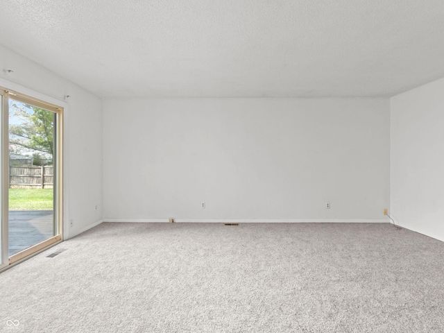 4110 W Squire Court, Muncie, IN 47304