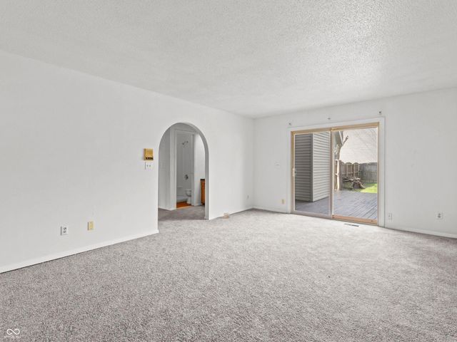 4110 W Squire Court, Muncie, IN 47304