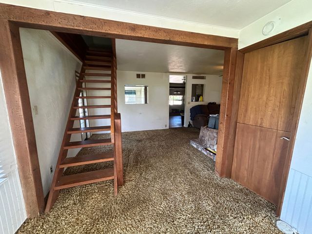 13990 N Applegate Road, Applegate, OR 97530