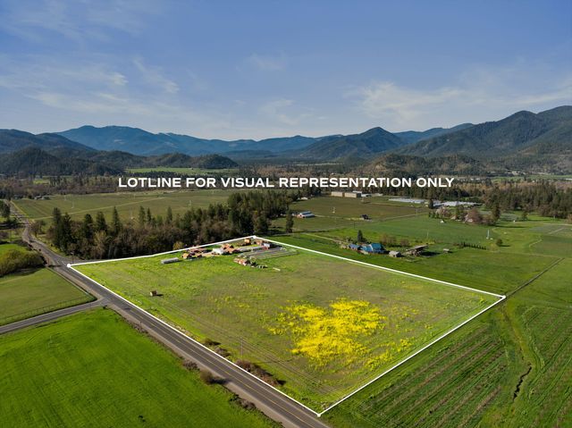 13990 N Applegate Road, Applegate, OR 97530