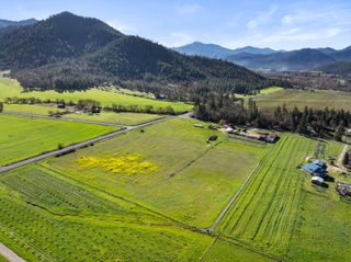 13990 N Applegate Road, Applegate, OR 97530