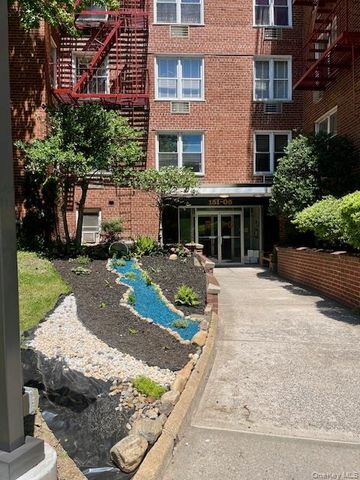 15105 Cross Island Parkway 1D, Whitestone, NY 11357