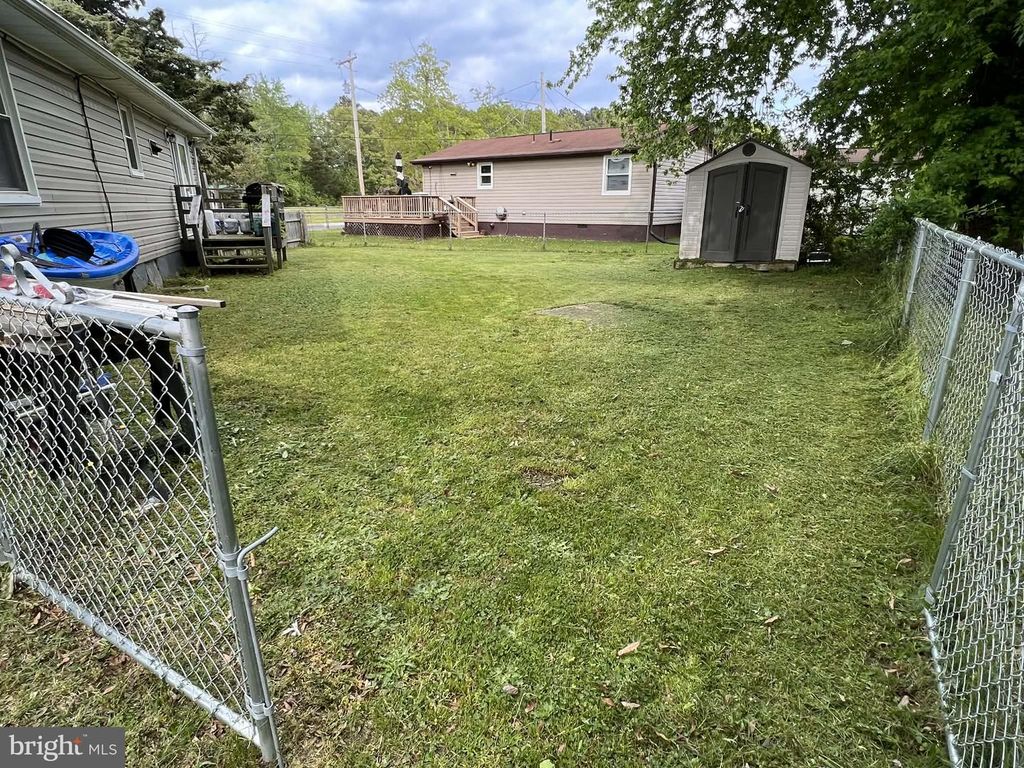 Image 8 of property listing at 21364 CAMBRIDGE AVE, Lexington Park, MD 20653