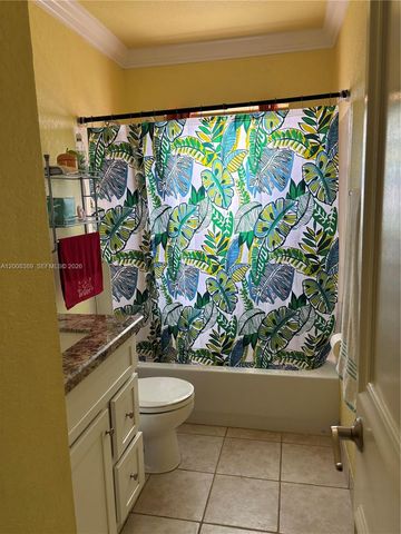 7471 SW 1st St, Margate, FL 33068