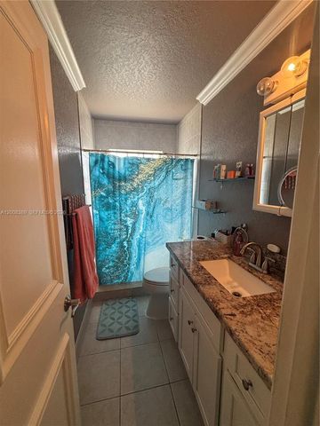 7471 SW 1st St, Margate, FL 33068