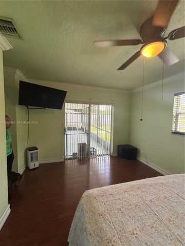 7471 SW 1st St, Margate, FL 33068