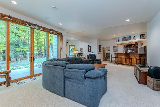 226936 Boulder Ridge CIRCLE, Wausau, WI 54401