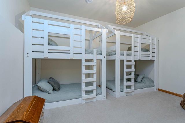 226936 Boulder Ridge CIRCLE, Wausau, WI 54401