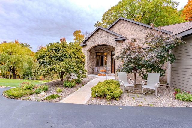 226936 Boulder Ridge CIRCLE, Wausau, WI 54401