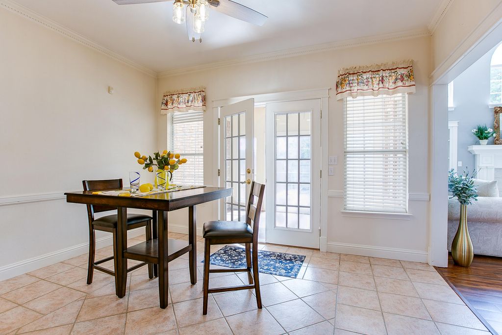 Image 11 of property listing at 1220 Dorchester Drive, San Angelo, TX 76901