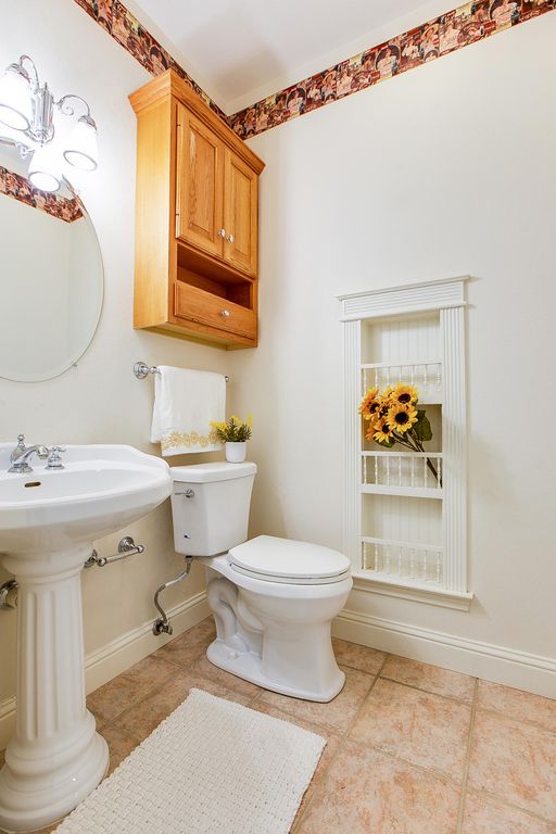 Image 19 of property listing at 1220 Dorchester Drive, San Angelo, TX 76901