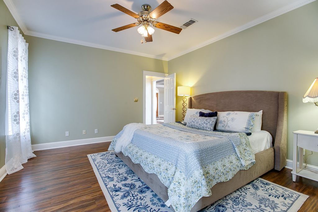 Image 23 of property listing at 1220 Dorchester Drive, San Angelo, TX 76901
