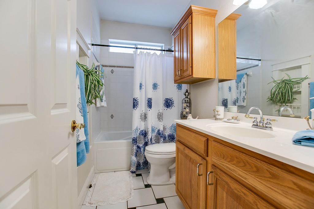 Image 31 of property listing at 1220 Dorchester Drive, San Angelo, TX 76901