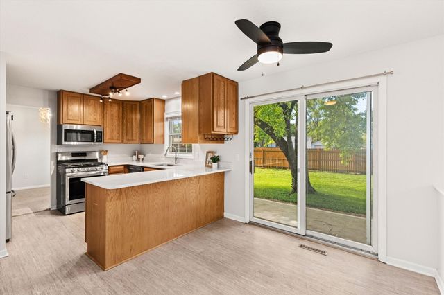 1421 NW Pebble Drive, Ankeny, IA 50023