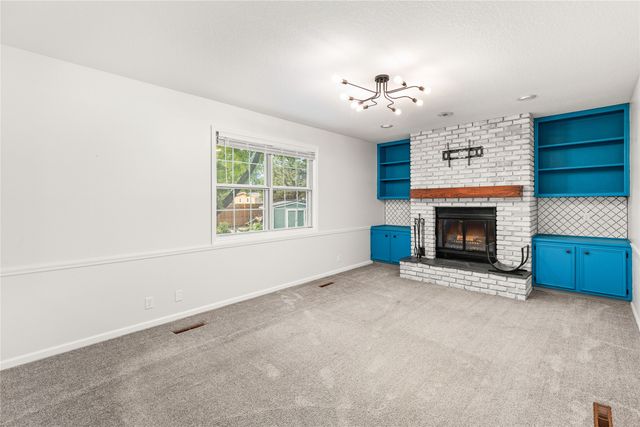 1421 NW Pebble Drive, Ankeny, IA 50023