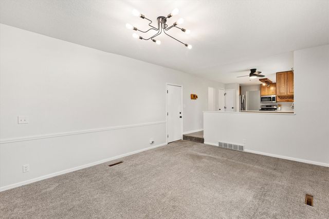 1421 NW Pebble Drive, Ankeny, IA 50023