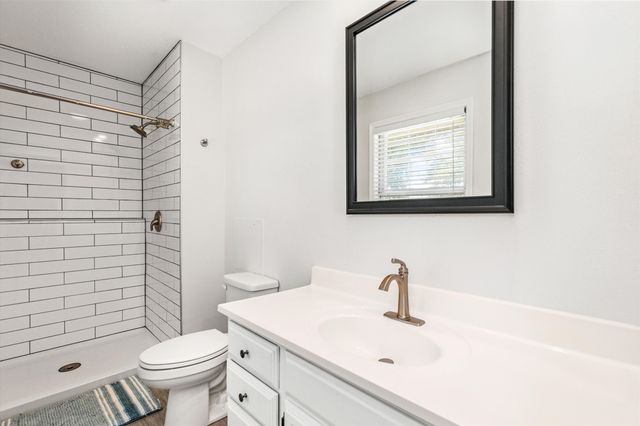 1421 NW Pebble Drive, Ankeny, IA 50023