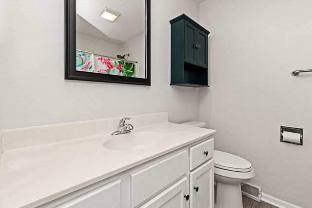 1421 NW Pebble Drive, Ankeny, IA 50023