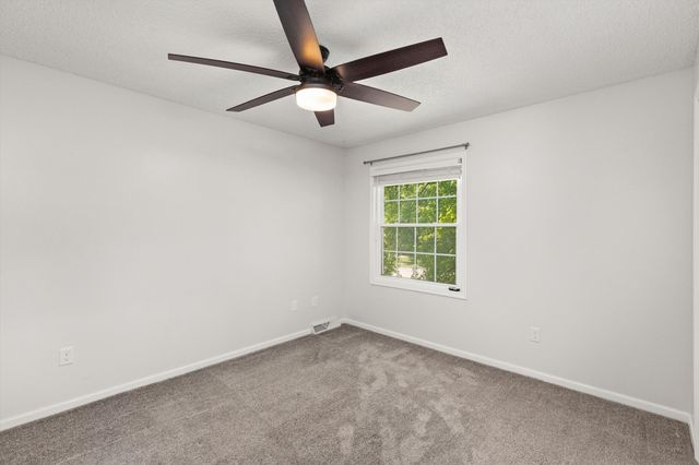 1421 NW Pebble Drive, Ankeny, IA 50023