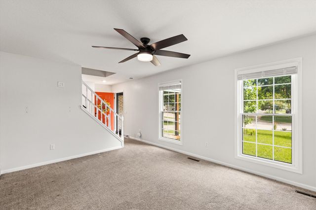 1421 NW Pebble Drive, Ankeny, IA 50023
