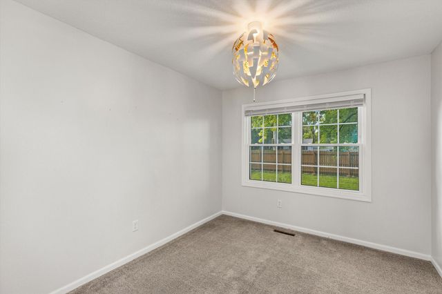 1421 NW Pebble Drive, Ankeny, IA 50023